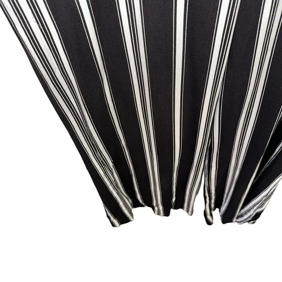 NWT Wild Fable Black & White Striped Jumpsuit - Picture 3 of 8